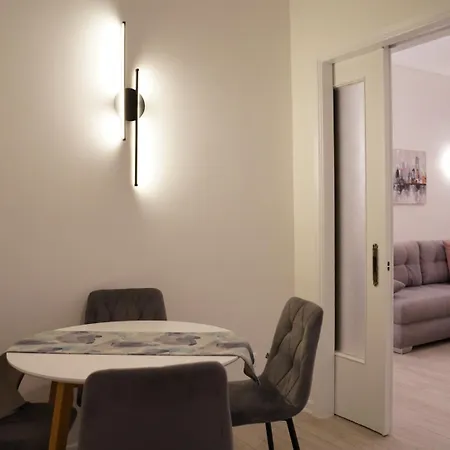 Bright & Cozy Apartment, Apartment *