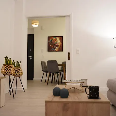Bright & Cozy Apartment, Apartment Athens
