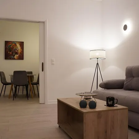 Bright & Cozy Apartment, *